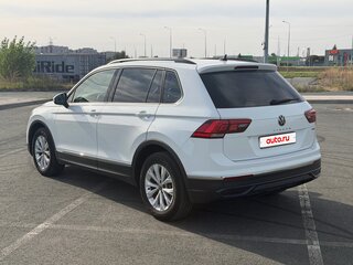 2021 Volkswagen Tiguan II Рестайлинг, белый, 2750000 рублей, вид 3