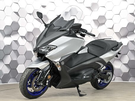 2017 Yamaha TMAX, серебристый, 979000 рублей, вид 2