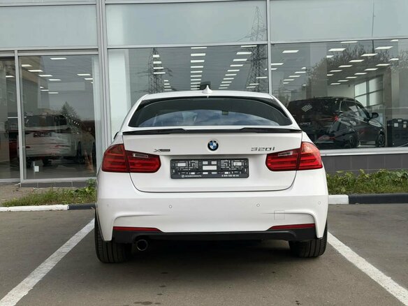2014 BMW 3 серии 320i xDrive VI (F3x), белый, 1730000 рублей - вид 4