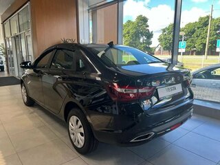 2026 Lada (ВАЗ) Vesta I Рестайлинг (NG), чёрный, 1614690 рублей, вид 3