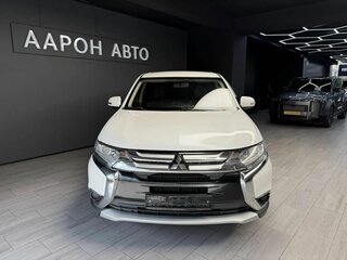 2016 Mitsubishi Outlander III Рестайлинг 2, белый, 1755000 рублей, вид 2