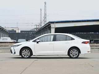 2026 Toyota Corolla XII (E210), белый, 2513000 рублей, вид 4