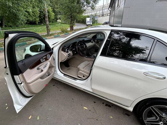 2015 Mercedes-Benz C-Класс 250 IV (W205), белый, 2400000 рублей - вид 19