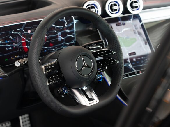 2026 Mercedes-Benz GLC AMG 43 AMG II (X254), чёрный, 9990000 рублей - вид 9