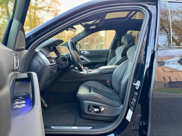 2020 BMW X6 40d III (G06), чёрный, 9490000 рублей - вид 19