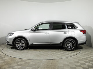 2017 Mitsubishi Outlander III Рестайлинг 2, серебристый, 1639700 рублей, вид 4