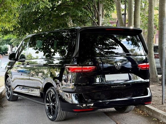 2023 Volkswagen Multivan Long T7, чёрный, 6100000 рублей - вид 5