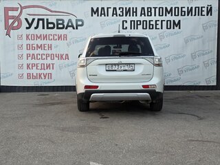 2014 Mitsubishi Outlander III, белый, 1298000 рублей, вид 5