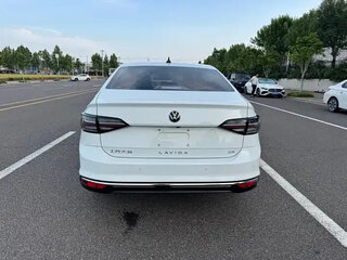 2023 Volkswagen Lavida III Рестайлинг, белый, 1150001 рублей, вид 3