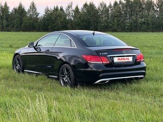 2013 Mercedes-Benz E-Класс 200 IV (W212, S212, C207) Рестайлинг, чёрный, 1600000 рублей, вид 4