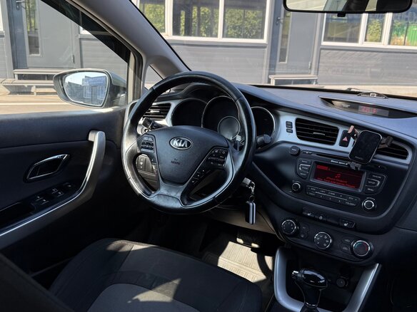 2012 Kia Ceed II, серебристый, 1040000 рублей - вид 4