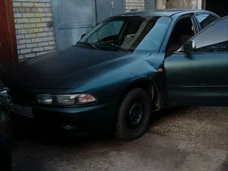 1993 Mitsubishi Galant VII, зелёный, 50000 рублей, вид 2