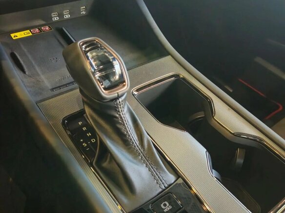 2026 Toyota Camry IX (XV80) China Market Рестайлинг, чёрный, 4890000 рублей - вид 16