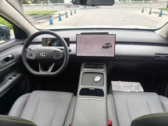 2026 Changan Qiyuan Q05 51.9 kWh II, серебристый - вид 9