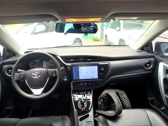 2021 Toyota Corolla Sporty XII (E210), белый, 1580008 рублей - вид 9