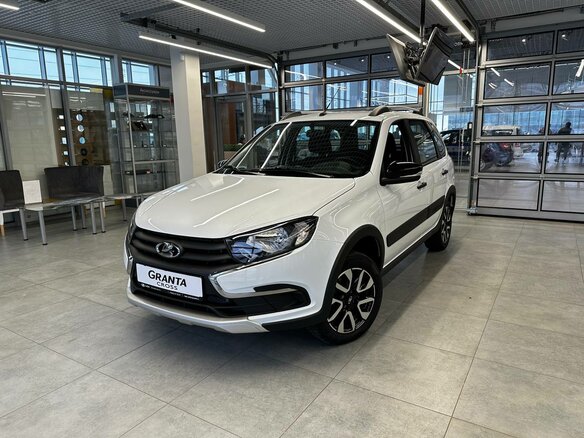 2026 Lada (ВАЗ) Granta Cross I Рестайлинг, белый, 1196000 рублей - вид 2