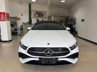 2023 Mercedes-Benz A-Класс 180 Long IV (W177) Рестайлинг, белый, 1850000 рублей, вид 3