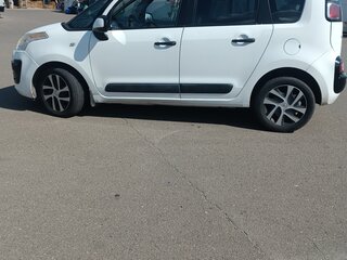 2013 Citroen C3 Picasso I Рестайлинг, белый, 585000 рублей, вид 4