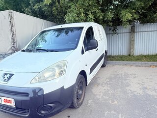 2011 Peugeot Partner II, белый, 700000 рублей, вид 2