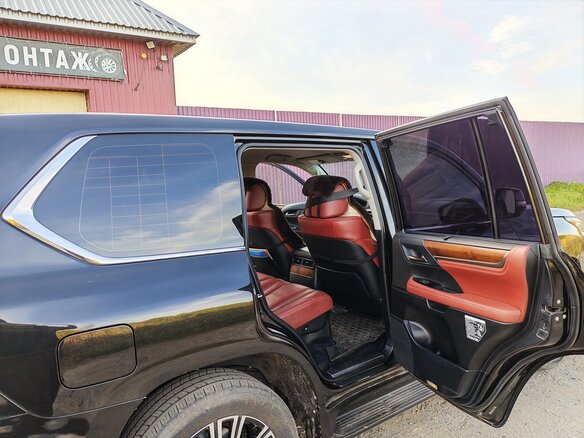 2017 Lexus LX 450d III Рестайлинг 2, чёрный, 7900000 рублей - вид 8