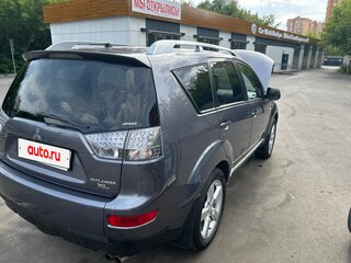 2007 Mitsubishi Outlander II, серый, 975000 рублей, вид 3
