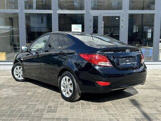 2014 Hyundai Solaris I, чёрный, 840000 рублей, вид 2