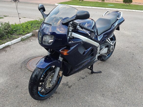 1996 Honda VFR 750, синий, 350000 рублей - вид 5