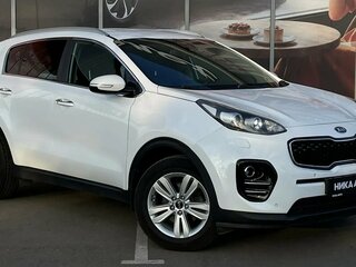 2018 Kia Sportage IV, белый, 1830000 рублей, вид 4