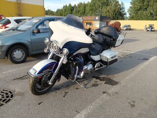 2010 Harley-Davidson Electra Glide, синий, 1150000 рублей, вид 2
