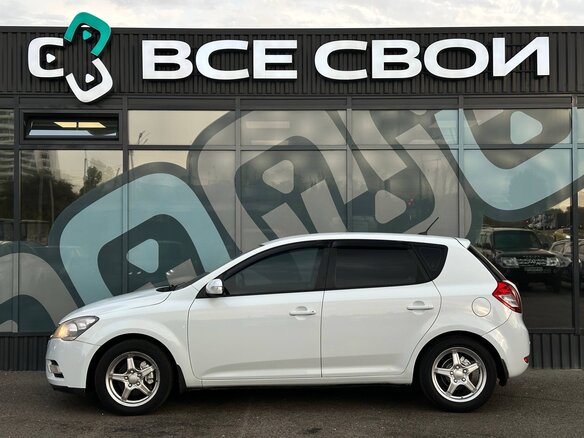 2011 Kia Ceed I Рестайлинг, белый, 660000 рублей - вид 8
