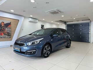 2018 Kia Ceed II Рестайлинг, синий, 1490000 рублей, вид 1