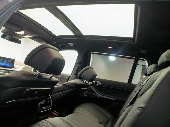 2026 BMW X7 40d I (G07) Рестайлинг, серый, 19250000 рублей - вид 11