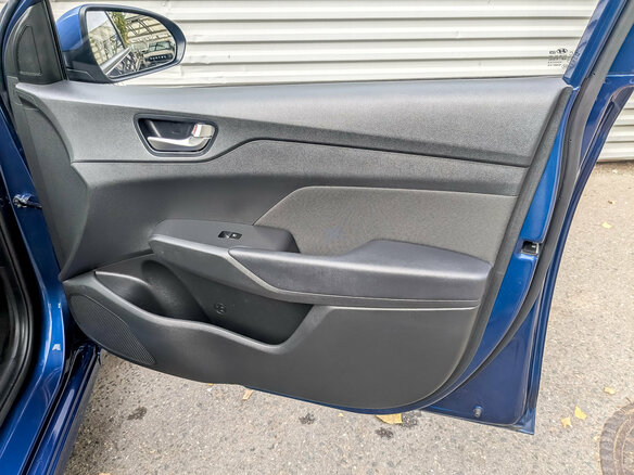 2022 Hyundai Solaris II Рестайлинг, синий, 1585000 рублей - вид 24
