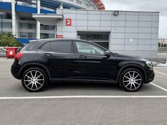 2014 Mercedes-Benz GLA 250 I (X156), чёрный - вид 5