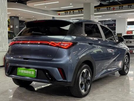 2025 BYD Dolphin 44.9 kWh I, синий, 1550000 рублей, вид 3