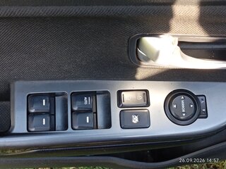 2014 Kia Rio 5-speed III, серый, 650000 рублей, вид 5
