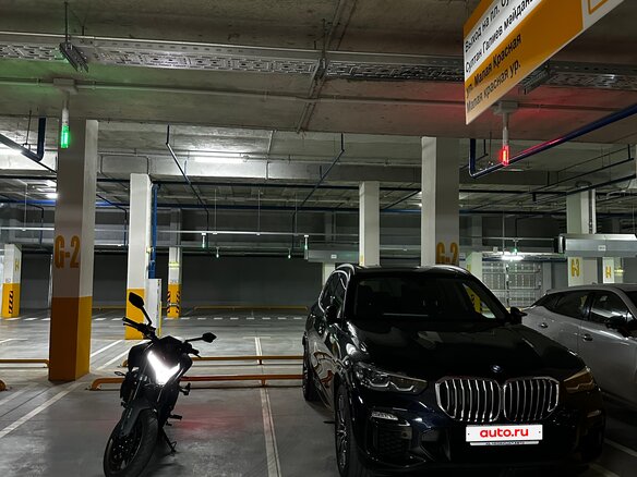 2021 BMW X5 30i IV (G05/G18), синий, 6500000 рублей - вид 6