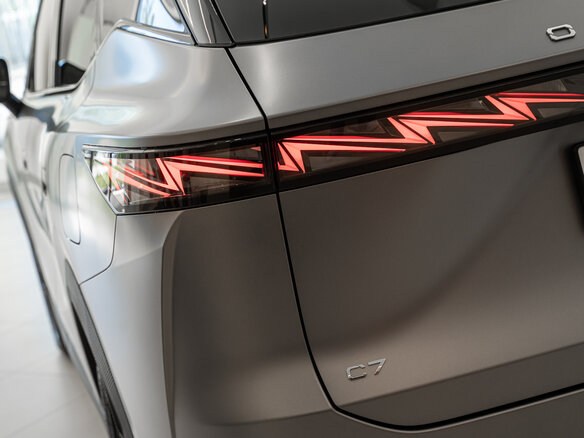 2026 Omoda C7, серый, 3499000 рублей - вид 13