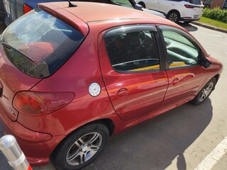 2008 Peugeot 206, красный, 260000 рублей, вид 2