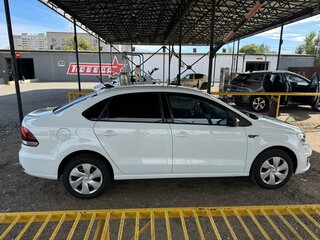 2019 Volkswagen Polo V Рестайлинг, белый, 1200000 рублей, вид 5