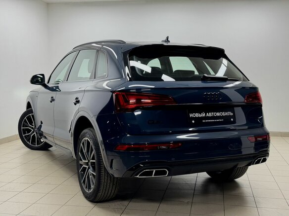 2025 Audi Q5 L 45 TFSI II (FY) Рестайлинг, синий, 5950000 рублей - вид 3