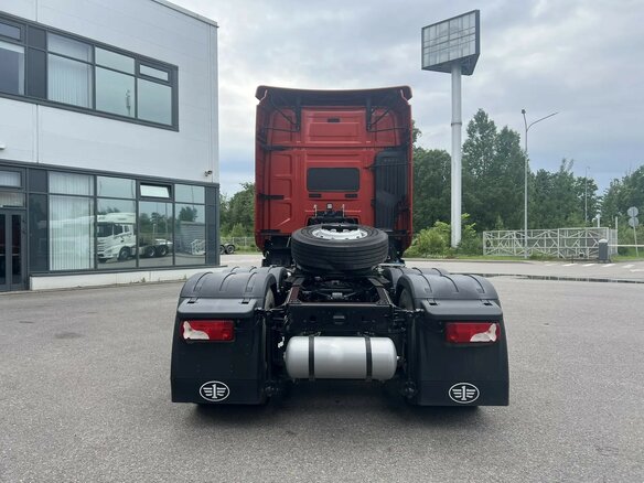 2024 FAW J7, красный, 9900000 рублей - вид 7