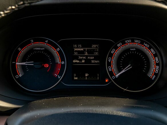 2026 Lada (ВАЗ) Iskra SW Cross, белый, 1740000 рублей - вид 15
