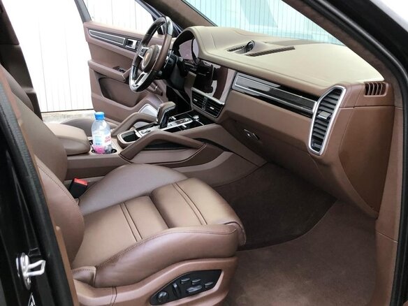 2021 Porsche Cayenne GTS Coupé III, чёрный, 12900000 рублей - вид 9