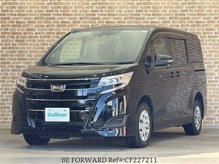 2021 Toyota Noah III (R80) Рестайлинг, чёрный, 2165002 рублей, вид 2