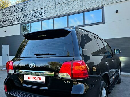 2013 Toyota Land Cruiser 200 Series Рестайлинг 1, чёрный, 4430000 рублей, вид 2