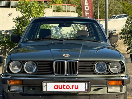 1986 BMW 3 серии 318i II (E30), зелёный, 3000000 рублей, вид 2