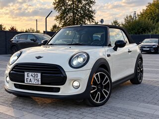 2017 Mini Cabrio Cooper III, белый, 2100000 рублей, вид 2