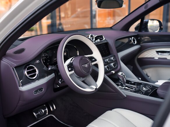 2026 Bentley Bentayga I Рестайлинг, серый, 45900000 рублей - вид 24