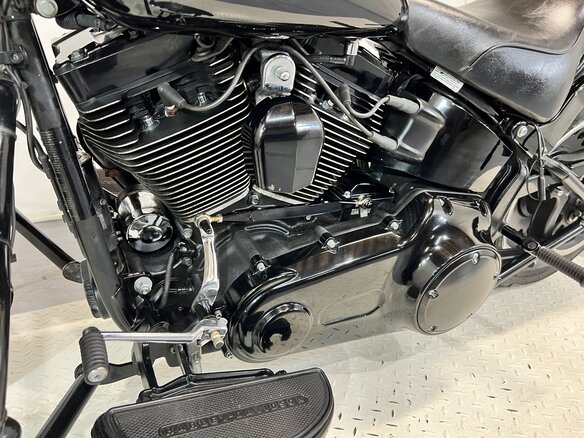 2017 Harley-Davidson Fat Boy, чёрный, 960000 рублей - вид 19